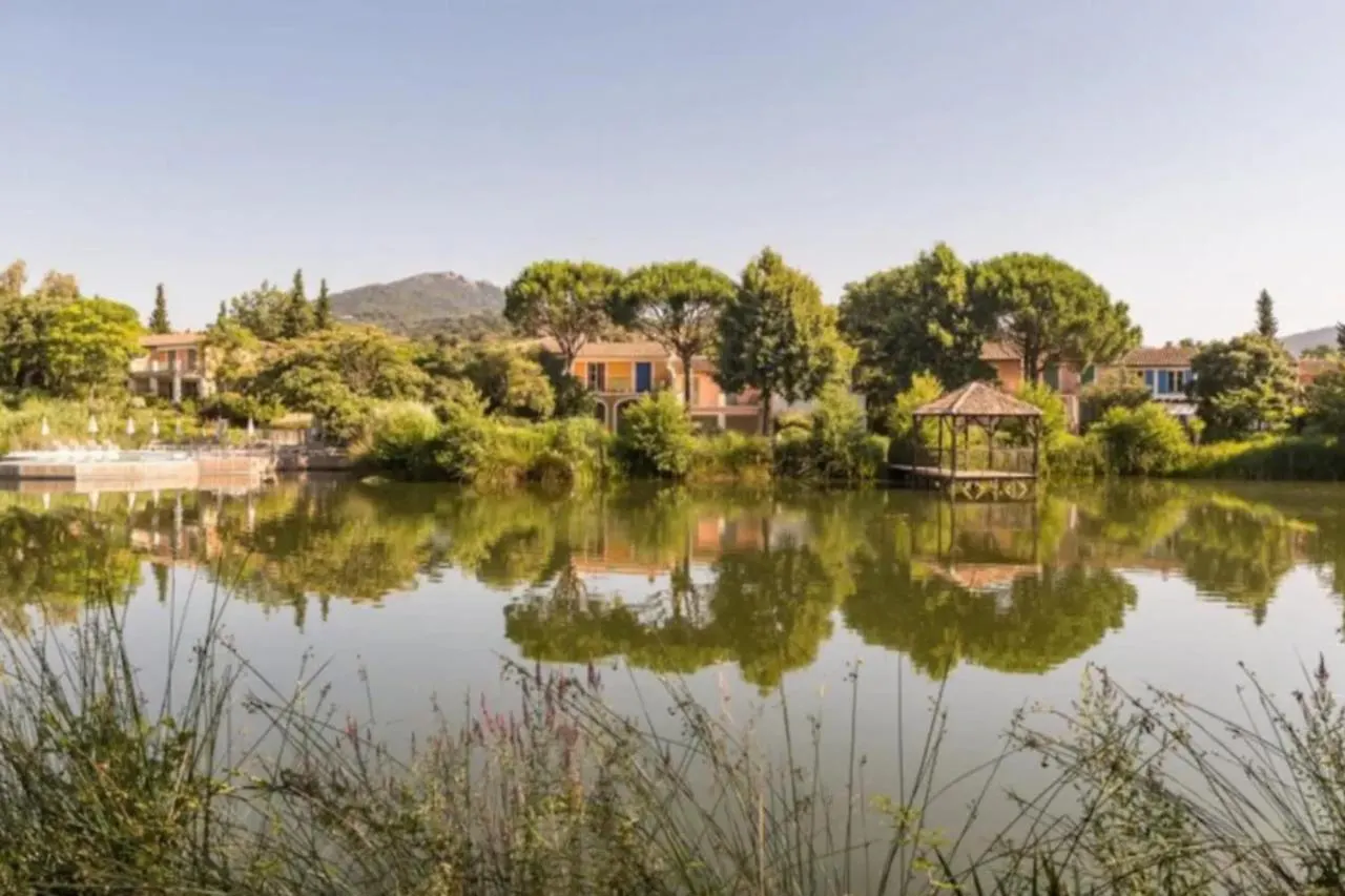Bright Cocoon With Garden And Sea View Apartment Grimaud