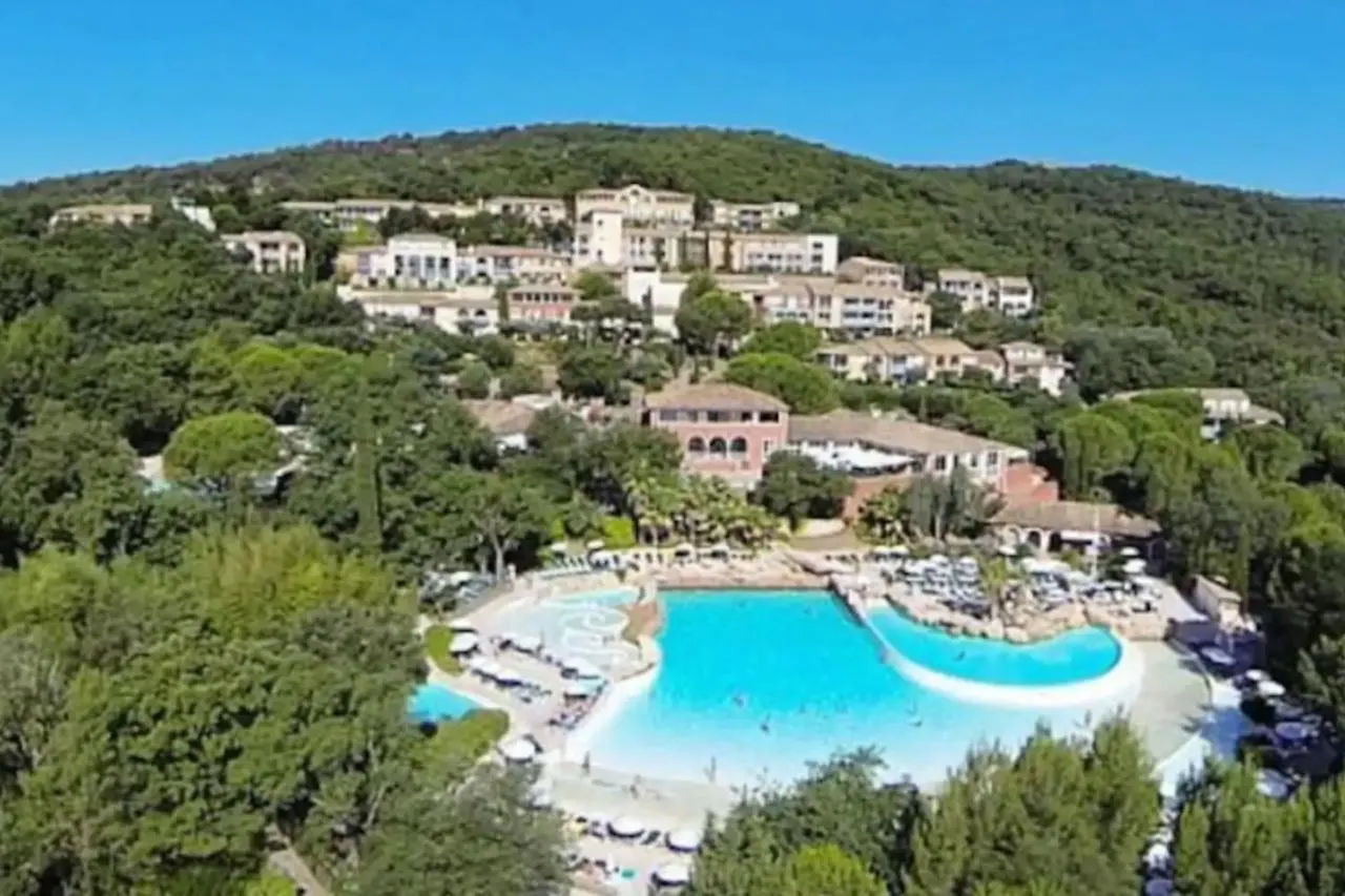 Bright Cocoon With Garden And Sea View Apartment Grimaud France