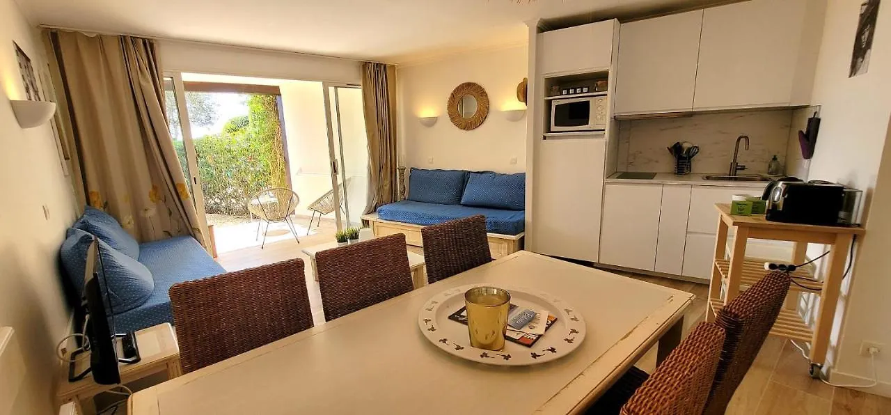 Bright Cocoon With Garden And Sea View Apartment Grimaud